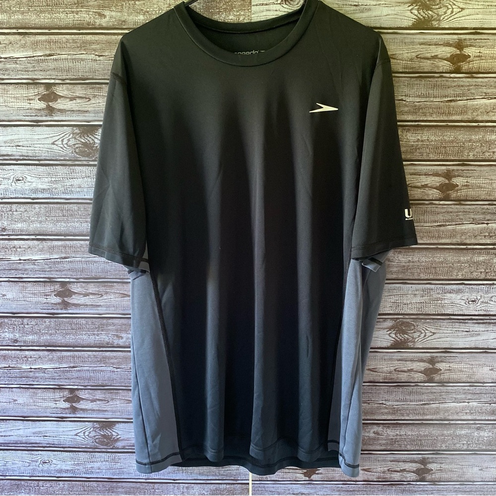Speedo Men's Block‎ The Burn UV Blocking Short-Sleeved Shirt Size XL